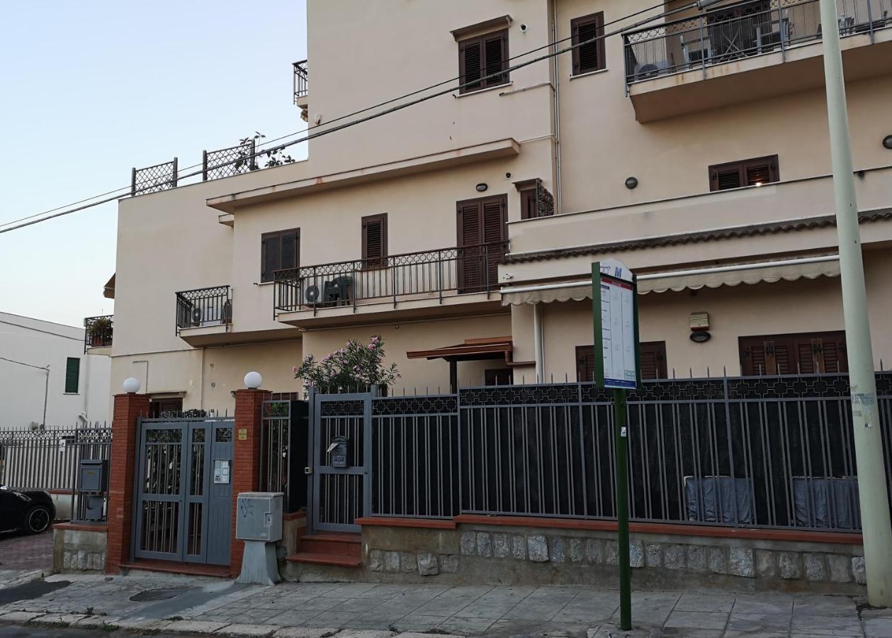 La Casetta della Musica Mondello Esterno foto